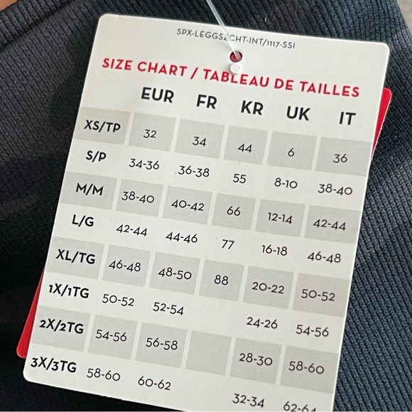 SPANX Look At Me Now Seamless Camo Green Leggings Women’s Size XS Shapes Flatter - Picture 10 of 10